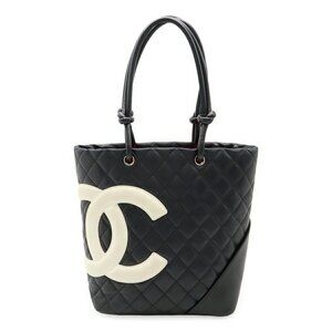 CHANEL Black Shoulder Bag